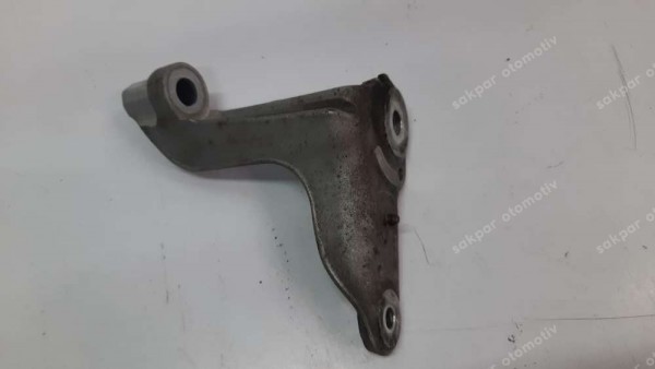 Renault Clio 5 Beşik Bağlantı Parçası Sağ  548502436RHP SP