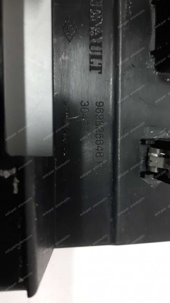 Renault Clio 5 Tavan Konsol Plastiği 969825646R SP