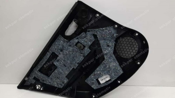 Renault Megane 4 Sağ Arka Kapı Döşemesi 829A05591R SP