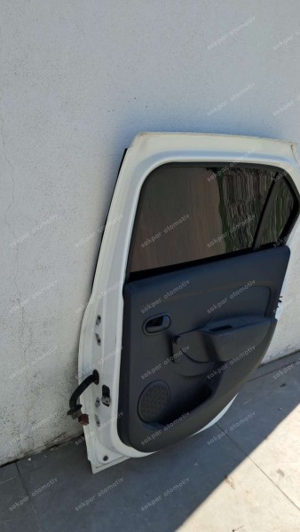 Renault Symbol Sağ Arka Kapı 821000293R (D0LU) SP (BD-110)