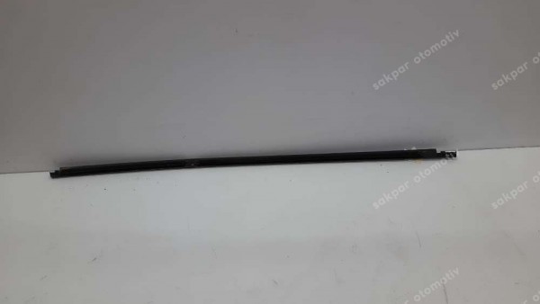 Renault Megane 4 Sağ Arka Kapı Krom Cam Çıtası (DIŞ SIYIRICI) SP