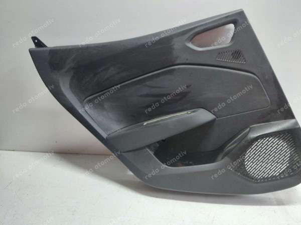 Renault Clio 5 Arka Sol Kapı Döşemesi Orj. 829A11818R CP (BE-120)