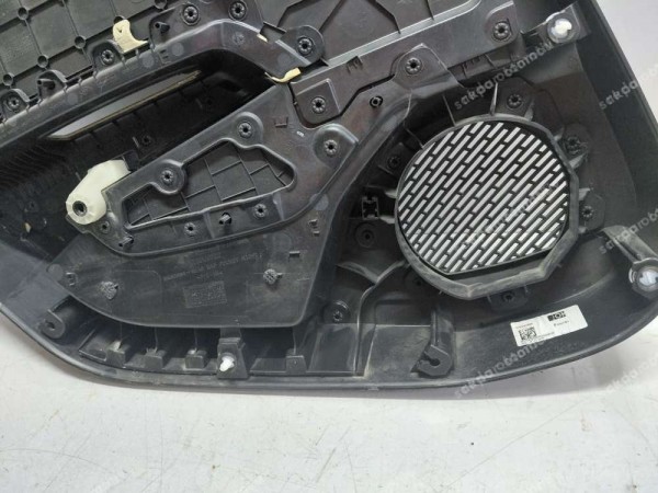 Renault Clio 5 Sağ Arka Kapı Döşemesi 829A04039R CP (BE-120)