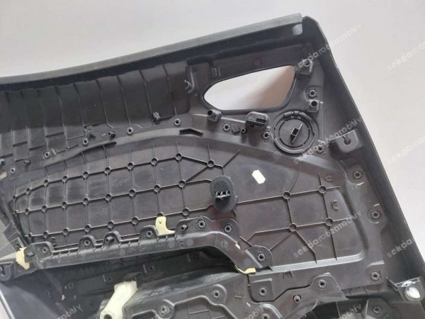 Renault Clio 5 Sağ Arka Kapı Döşemesi 829A04039R CP (BE-120)