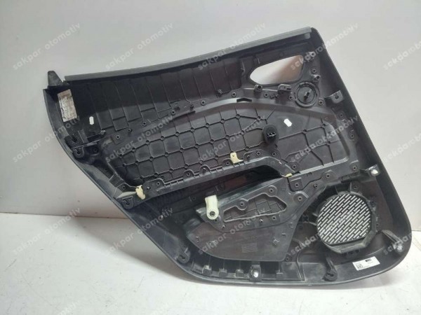 Renault Clio 5 Sağ Arka Kapı Döşemesi 829A04039R CP (BE-120)