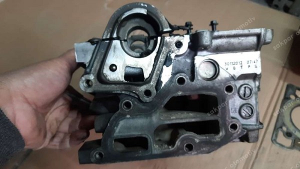 Renault Clio 4 Sandero 0.9 TCE Silindir Kapağı 1642R-11 SP