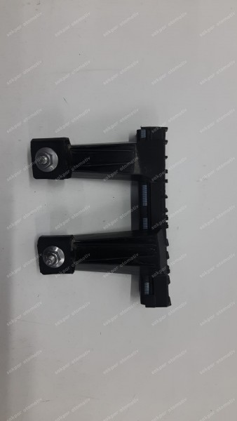 Renault Megane 4 Sağ Arka Kapı Kılavuz Parçası 825028819R SP