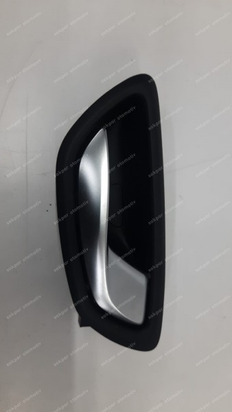 Renault Megane 4 Sağ Arka Kapı İç Açma Kolu  826725403R SP