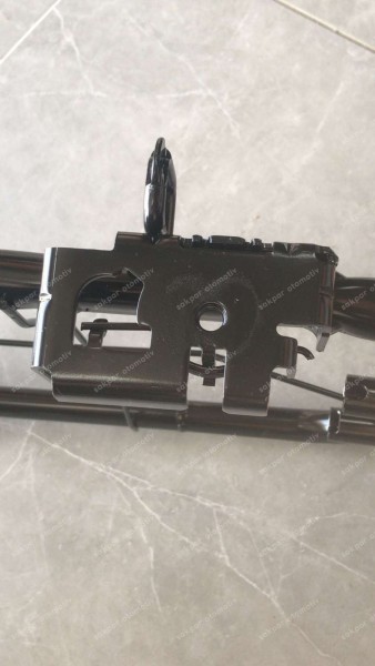 DACİA DUSTER ARKA KOLTUK SOL SIRT İSKELETİ ORJİNAL 886510191R YP (HI-110)