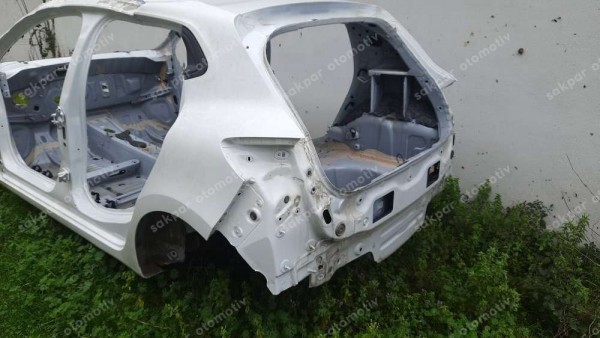 Renault Clio 5 Arka Komple