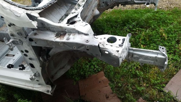 Renault Clio 5 Sağ Ön Çeyrek