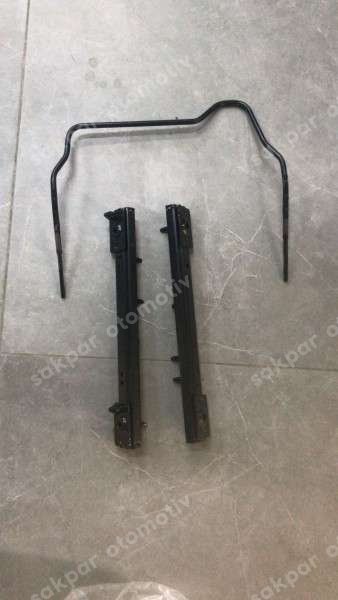 RENAULT FLUENCE MEGANE 3 SAĞ ÖN KOLTUK KIZAĞI 875008535R YP (HI-110)