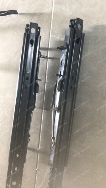 RENAULT FLUENCE MEGANE 3 SAĞ ÖN KOLTUK KIZAĞI 875006628R YP (HI-110)