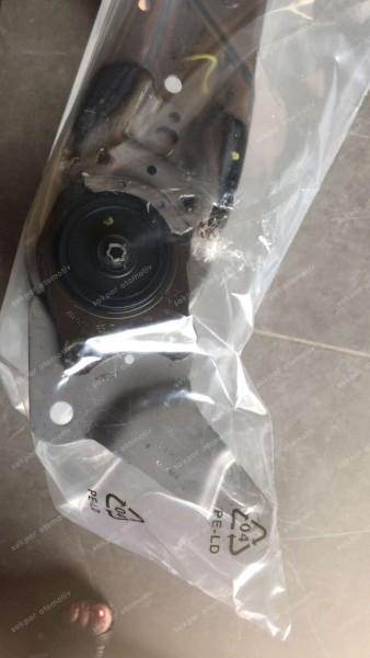 DACİA DOKKER SAĞ ÖN KOLTUK SIRT İSKELETİ 876012483R YP