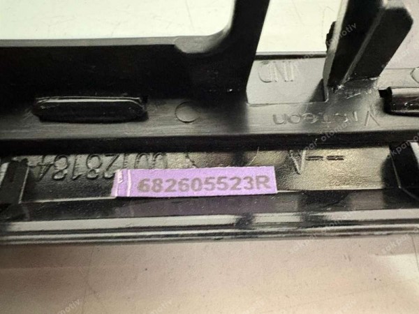 Renault Clio 4 Radyo Teyp Çerçevesi Orj. 682607616R / 682605523R CP HP (DA137)