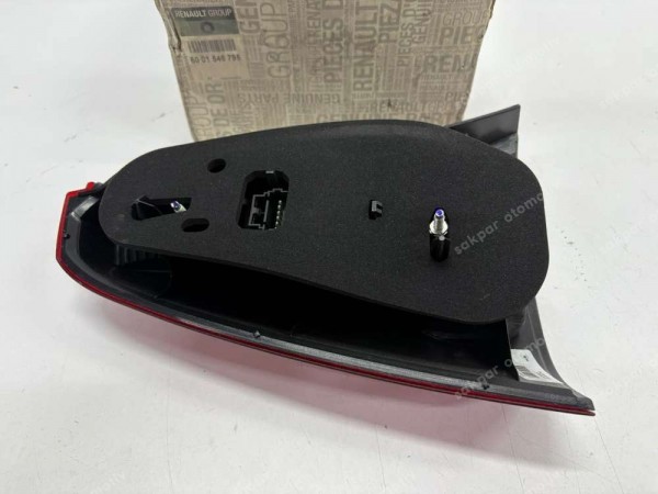 Dacia Logan 1 Sağ Arka Stop Lambası Orj. 6001546795 YP (AD130)