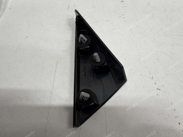 Hyundai Tucson Sağ Ayna Köşe Üçgen Bakaliti Orj. 86190-D3000 YP (CC126)