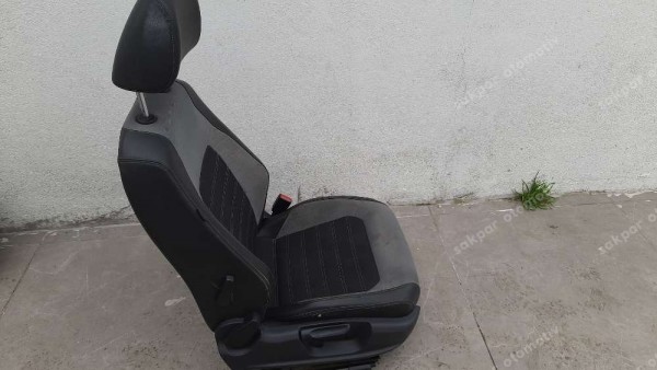 Volkswagen Jetta Sağ Ön Koltuk (Airbagli) Deri 1008509X HP CP (CE130)