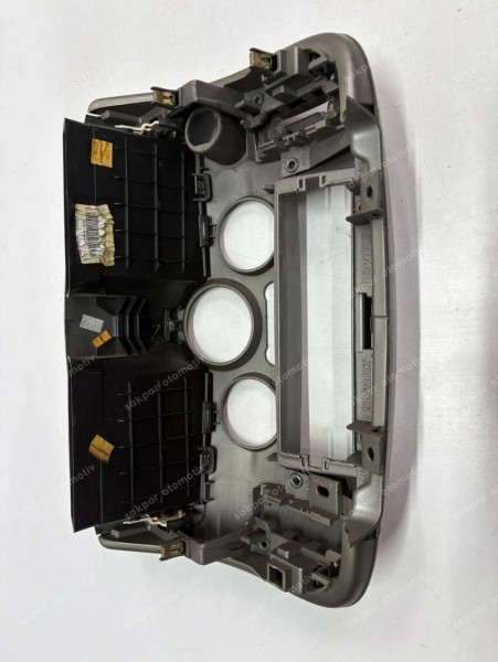 Renault Scenic 2 Kalorifer Kumanda Çerçevesi Orj. 8200140715 CP (DA1113)