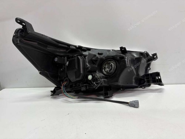 Toyota Hilux Sol Ön Far 810700K710 CP YS (aa120)
