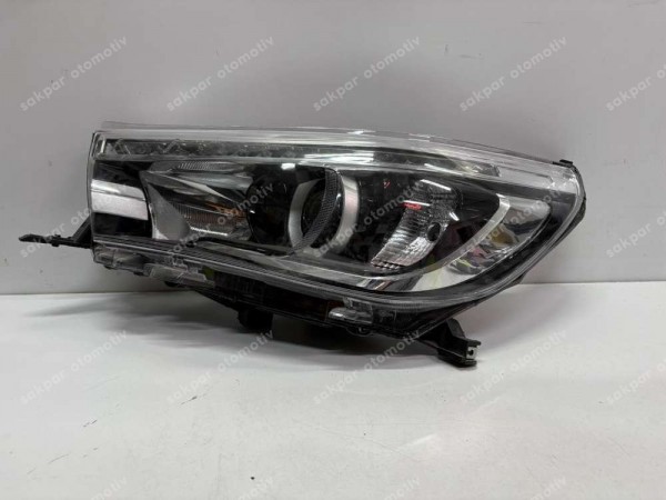 Toyota Hilux Sol Ön Far 810700K710 CP YS (aa120)
