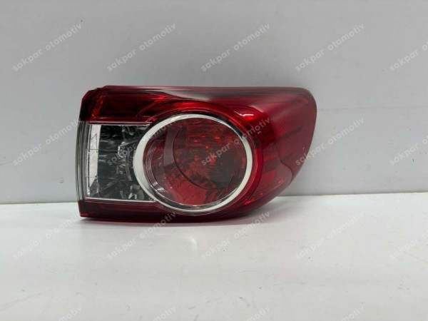Toyota Corolla Sağ Dış Stop Lambası Orj. 81551-12A30 YS HP (AD110)