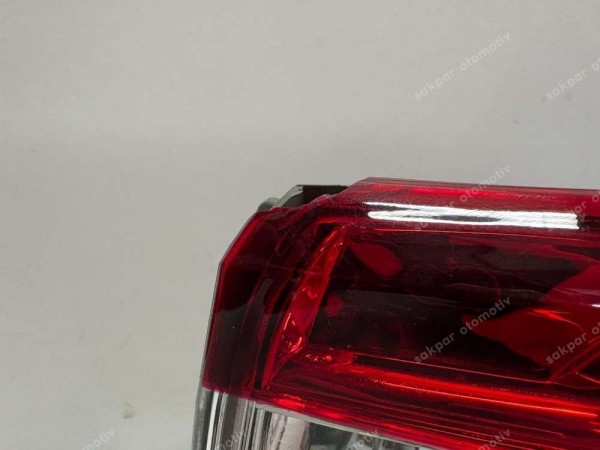 Toyota Corolla Sağ Dış Stop Lambası Orj. 81551-12A30 YS HP (AD110)