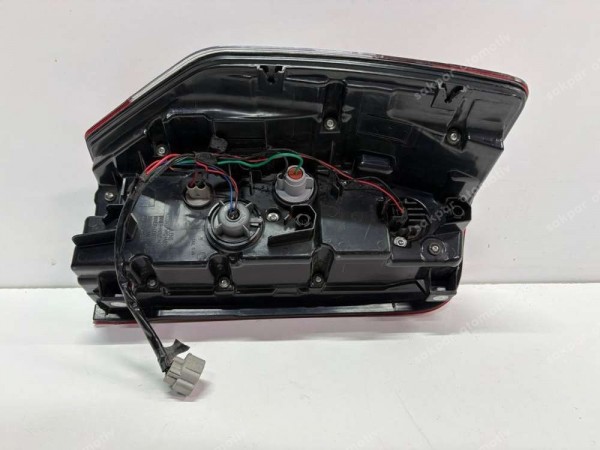 Mitsubishi L200 Ledli Sağ Stop Orj. 8330B214 YS CP (AD110)
