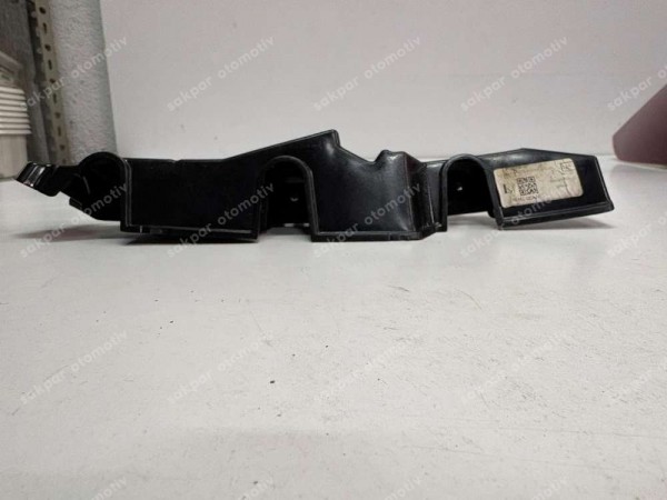 Hyundai Bayon Ön Tampon Sol Bağlantı Braketi Orj. 86551-Q0AA0 SP (AD128)