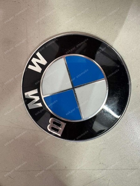 BMW 1 Serisi F20 Ön Kaput Amblemi Orj. 728875202 CP (AE131)