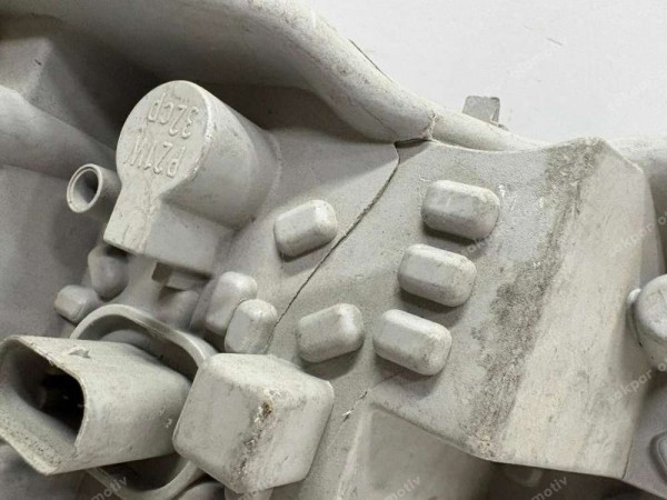 Bmw 2 Serisi F22-F23 Sol Stop Duyu Orj. 20972105 CP HP (BA121)