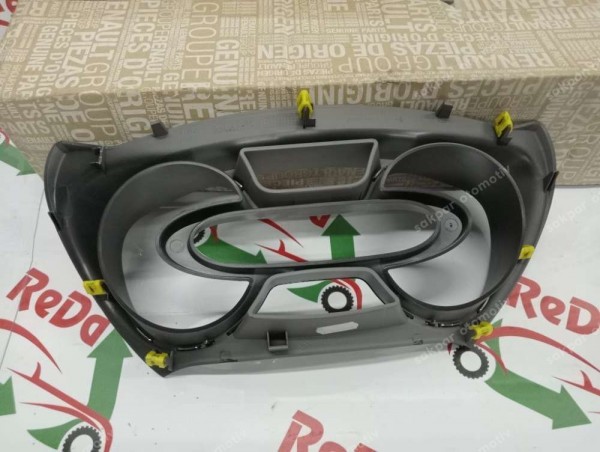 Renault Captur Gösterge Paneli Çerçevesi 682504768R YP (GC130)