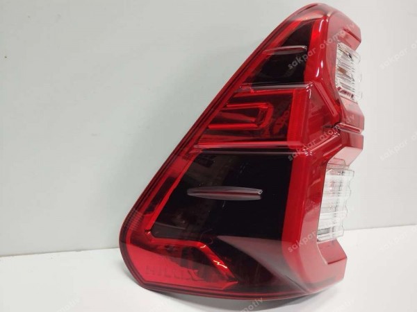 Toyota Hilux Sol Stop Lambası 20-25 AMB. YS YP (FD110)
