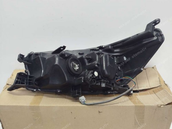 Toyota Hilux 16-21 Sağ Far Ledli 81110-0K722 YS YP (BD130)