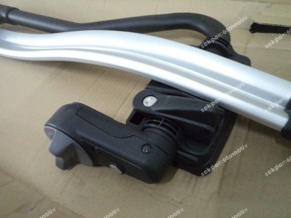 Renault Talisman Thule Bisiklet Taşıyıcı 7711577325 YP (DA140)