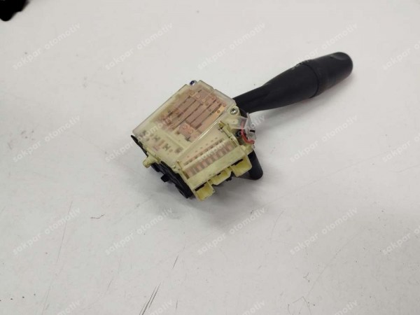 Toyota Corolla 02-06 Far Sinyal İkaz Kolu YS (AE123)