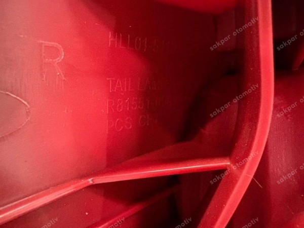 Toyota Avensis Sağ Stop 81551-05090 YS HP (aa130)