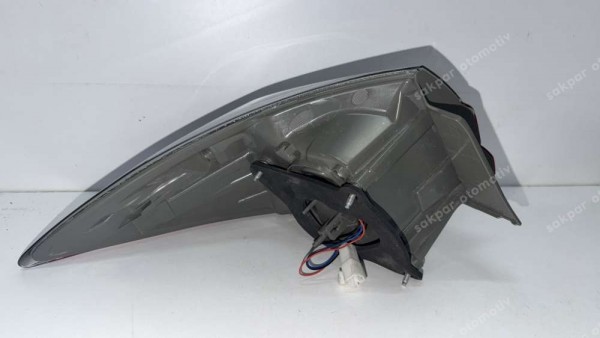 Toyota Corolla Sağ Dış Stop Lambası YS YP (FD110)