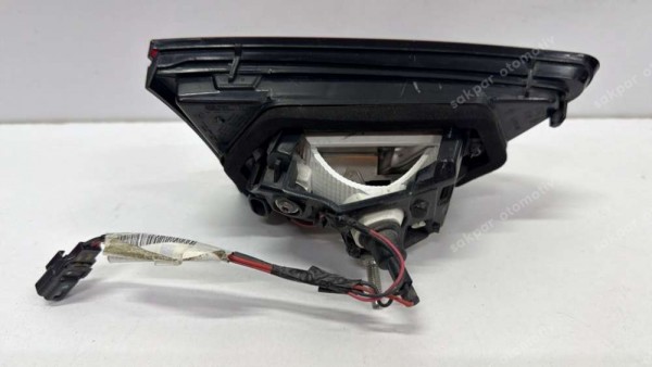 Renault Clio 4 Sağ İç Stop Lambası 265508029R (Çatlağı Mevcut) CP HP (AD110)