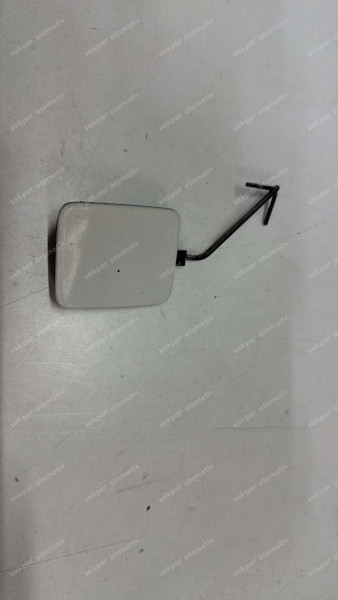 Seat Leon MCV Çeki Demiri Kapağı 1P0807241 (AE139)