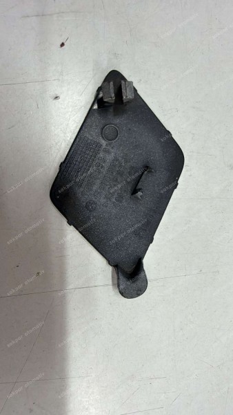 Bmw F10 / F11 Ön Tampon Çeki Demiri Kapağı Orj. CP HP 790389302 (AE139)