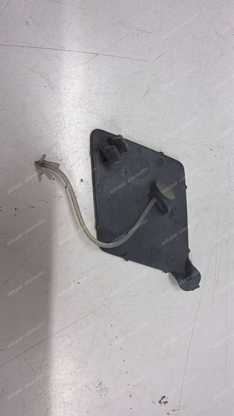 Bmw F10 Ön Tampon Çeki Demiri Kapağı Orj. 51117200717 CP (AE139)