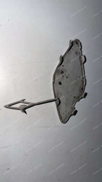 Opel Astra J Ön Tampon Çeki Demiri Kapağı Orj. 13264405 CP (AE139)