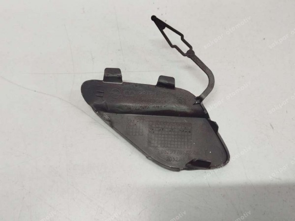 Opel Corsa F Çeki Demiri Kapağı 564682821 CP HP (EA139)