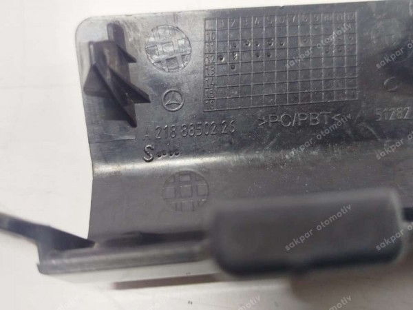 Mercedes C128 CLS Arka Tampon Çeki Demiri Kapağı 2188850226 CP (EA139)