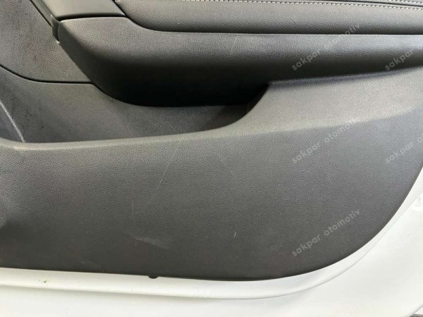 Renault Megane 4 Sağ Ön Kapı Orj. CP HP