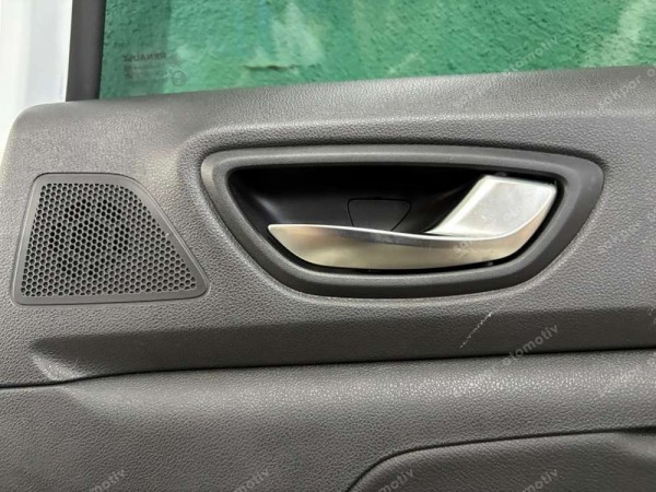 Renault Megane 4 Sağ Arka Kapı Orj. CP HP