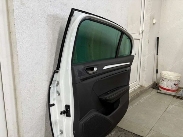 Renault Megane 4 Sağ Arka Kapı Orj. CP HP