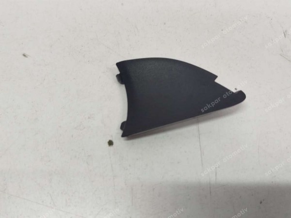 Opel Astra J Sağ Ön Sis Çerçeve Vida Kapağı 13381822 CP (AE139)