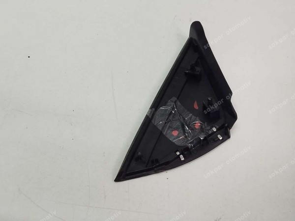 Renault Megane 4 Sağ Ön Çamurluk Ayna Önü Bakaliti Orj 638740438R SP HP (CC124)